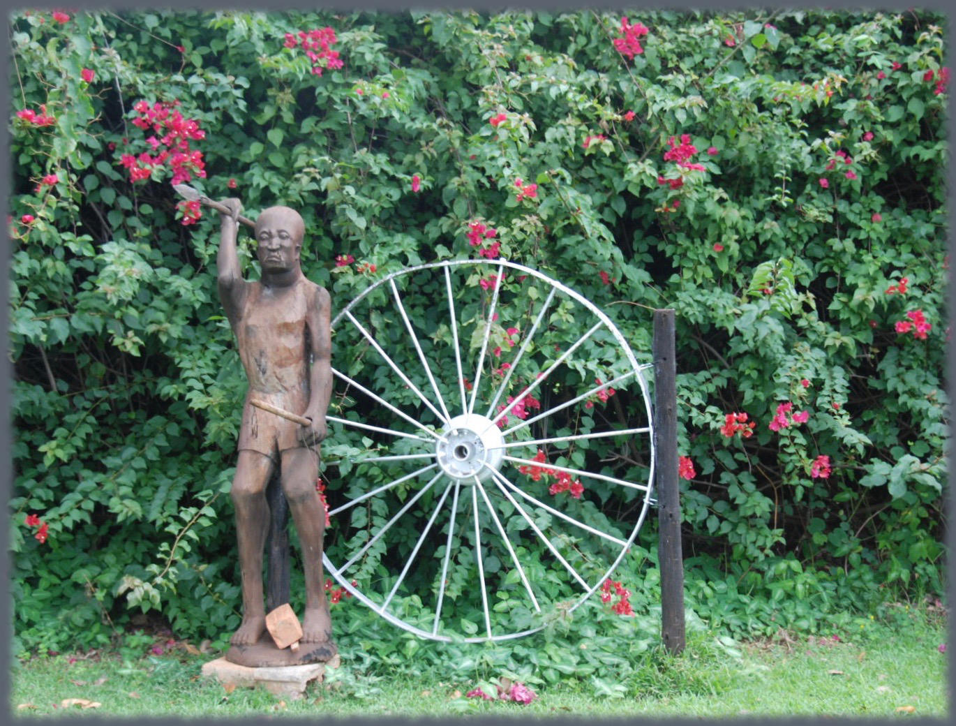 ronlandless entrance1